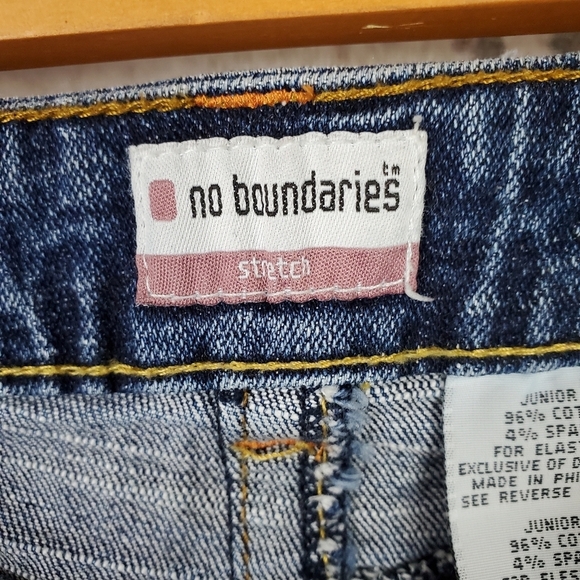 Denim Mini  Skirt Junior 5 Flap Pocket no boundaries Stretch Festival Rodeo - Picture 3 of 11